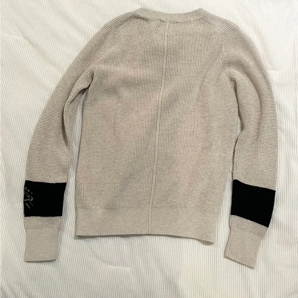 LABEL + Thread top - Picture 5 of 5